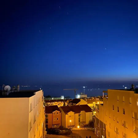 505 - With Sea View Апартаменты *